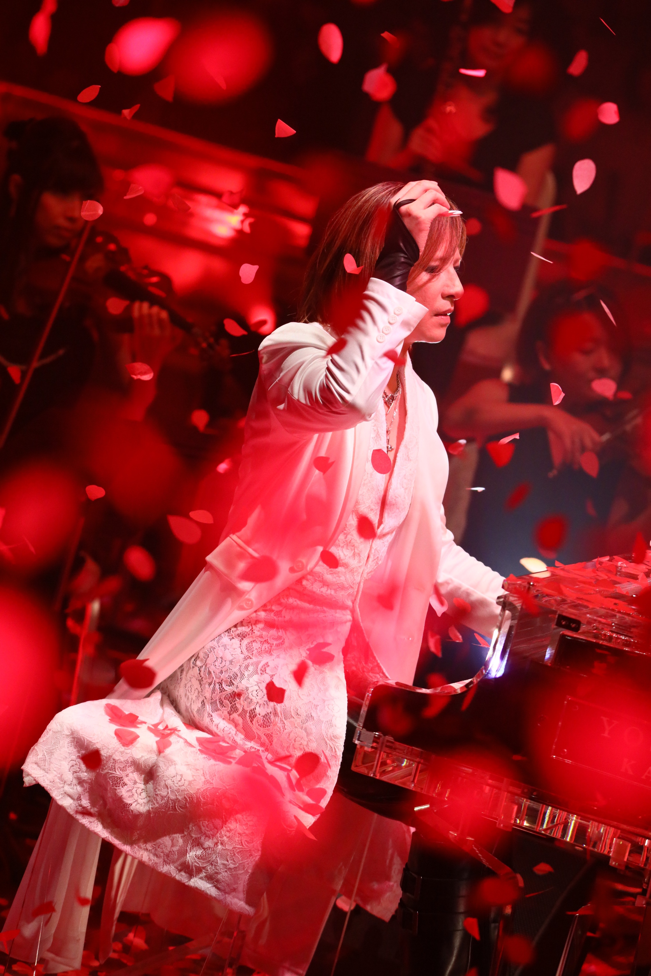 Yoshiki オーケストラをバックに ウルトラ Fes17 のラストを飾る Yoshiki Mobile Jp